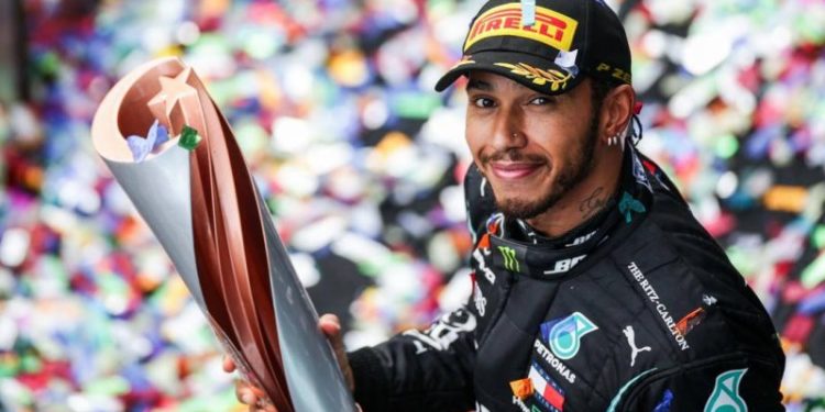 Hamilton: Thonin që zezakët nuk fitojnë, nuk ndalem këtu