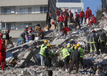 Tërmeti në Turqi/ Shkon në 109 numri i personave që humbën jetën, vijojnë operacionet e kërkim-shpëtimit