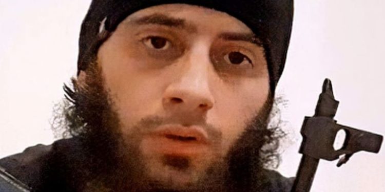 Nëna e dëshpëruar e Kujtim Fejzullait: Ku gabova me të?