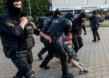 Më shumë se 300 protestues të arrestuar në Bjellorusi