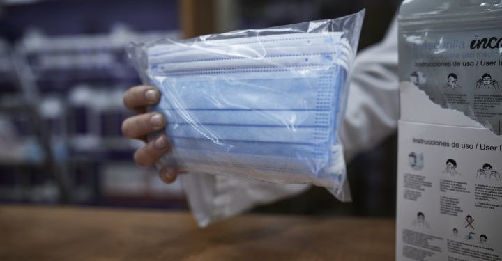 Eksperti tregon se kur do të mund ta heqim maskën