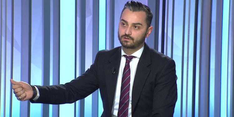 Ish-Këshilltarja e Ramës ironizon emërimin e Kadias: PD na e dha me 70% ulje