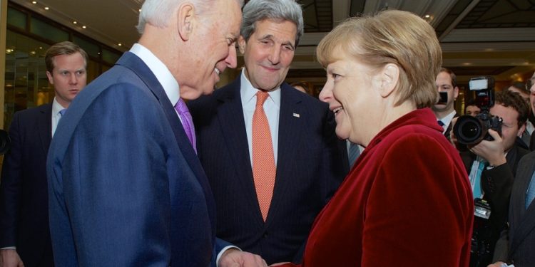 Udhëheqës botërorë përgëzojnë Biden për fitore