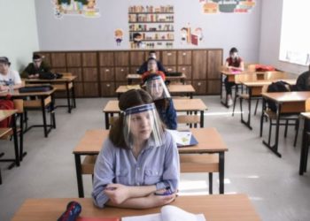 Qeveria me 3 skenarë për arsimin, Ministrja Kushi: Nxënësit janë më të mbrojtur në shkollë, sesa kur luajnë poshtë pallatit