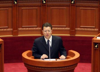 7 vite pa Sokol Olldashin, përlot e ëma: Sot kam vetëm lot, dhimbje pafund për ty biri im