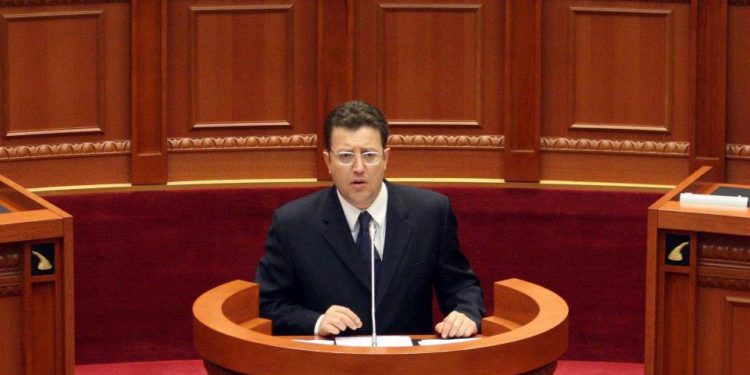 7 vite pa Sokol Olldashin, përlot e ëma: Sot kam vetëm lot, dhimbje pafund për ty biri im