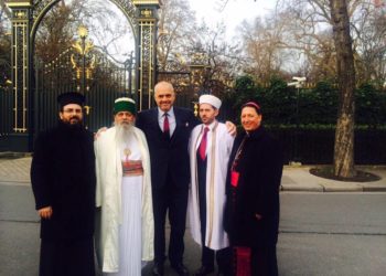 Franca mund të mësojë nga Shqipëria