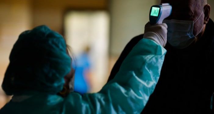 Bota 1 vit me Covid, si nisi pandemia në Kinë