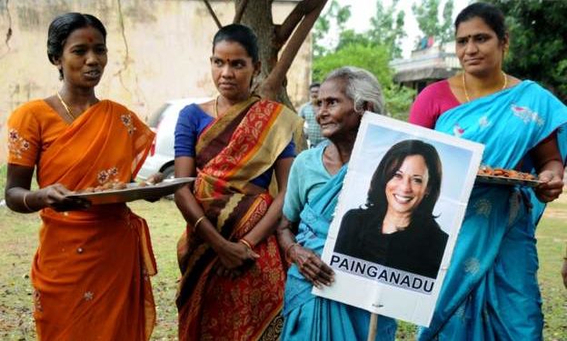 Indianët festojnë fitoren e Kamala Harris: “Është bijë e fshatit tonë”