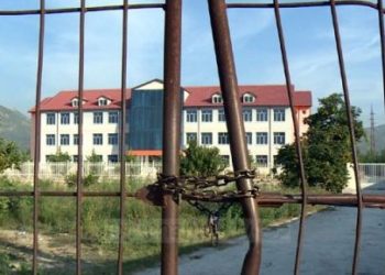 Pse OKB, UNESCO dhe Banka Botërore kërkojnë që shkollat të mbeten hapur gjatë pandemisë