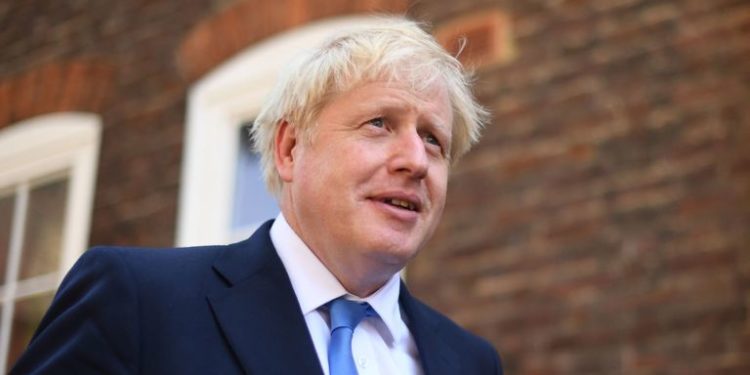 Kryeministri Boris Johnson konfirmon fundin e karantinës në Britaninë e Madhe