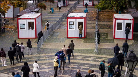 Pandemia e Covid, Sllovakia për një ditë teston gjysmën e popullsisë