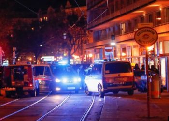 Sulmi terrorist në Vjenë/ Shkon në 4 numri i viktimave