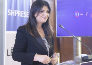 10 arsye përse Jozefina Topalli ka të drejtë