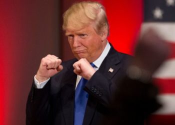 Trump shpreson ende te fitorja, paralajmëron përmbysje të rezultateve javën e ardhshme