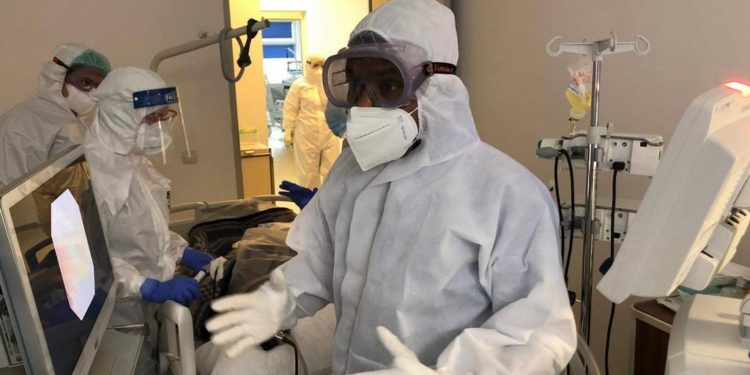 DW: Sa vdekjeprurës ishte virusi dhe si shfaqet rrezikshmëria e tij tani