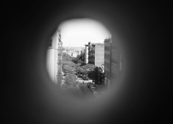 Fjalori Collins/ “Izolim” shpallet fjala e vitit