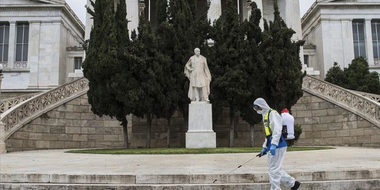 Greqi/ 2,198 raste të reja me COVID-19 në 24 orët e fundit, 59 të vdekur