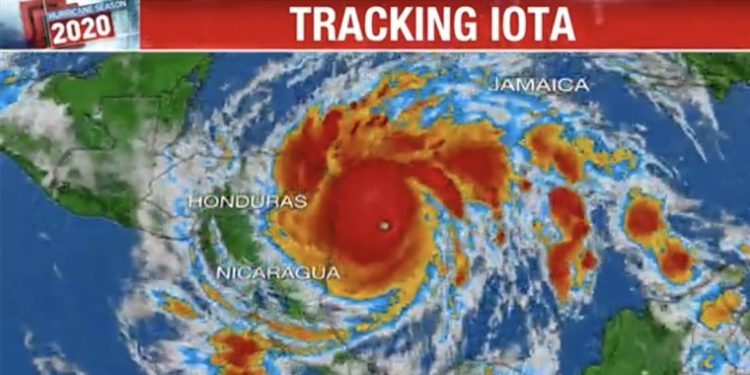 Uragani Iota godet Amerikën Qendrore