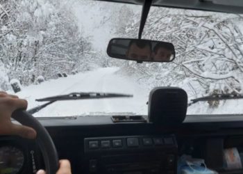 Me zërin e dridhur “Ndihmë, jemi bllokuar”, shpëtohet familja shqiptare mes borës