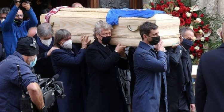Skandali, grabitet shtëpia e Paolo Rossit gjatë ceremonisë mortore