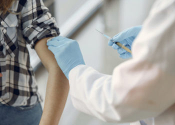 E vërteta mbi vaksinën e COVID-19 sipas revistës “TIME”