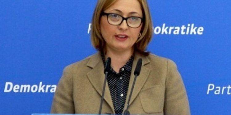 Ish-deputetja e PD: S’do lejojmë Ramën të marrë mandat të tretë, do bëjmë gjithçka. Ai është një fatkeqësi e vendit