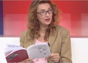 I ndërpreu fjalën për të kaluar në reklama, Mimoza Ahmeti iritohet me gazetaren: Ç’a janë këto emisione?!