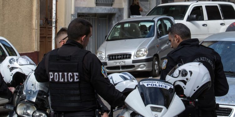 Ndjekje si në filma/Policia greke arreston 2 shqiptarë të dyshuar si trafikantë droge