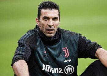 Buffon rrëfen gafën e karrierës: Keqardhje e madhe, e kujtoj tri ose katër herë në javë