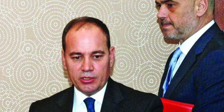 Zgjerimi i Greqisë me 12 milje në detin Jon/ Nishani-Ramës: Tradhëtia ka emër