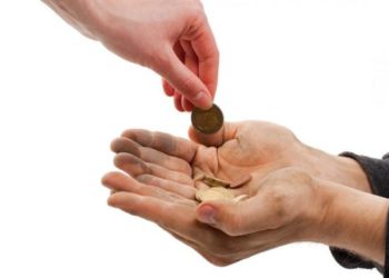 Shkenca ka një përgjigje pse jemi të gatshëm të bëjmë bamirësi