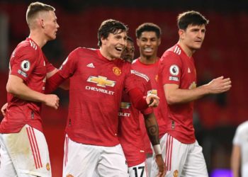 Video, Man. United turpëron Leeds-in dhe vendos rekord