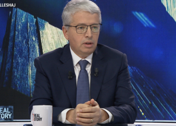 Sandër Lleshaj: Isha për ngushëllim te familja e Klodian Rashës, ja si më pritën