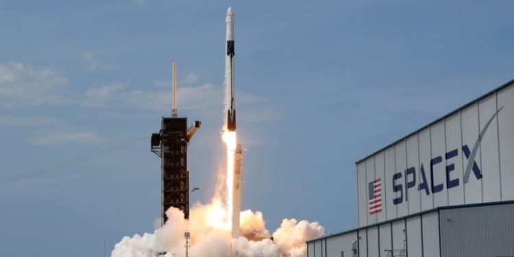Shpërthen gjatë uljes në Tokë raketa e “SpaceX”
