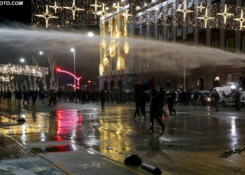 Ku je Ilir Meta? Është goditur Biblioteka Kombëtare dhe Muzeu Historik…