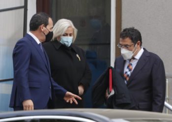 Betohen në Presidencë ministrat Bledi Çuçi dhe Milva Ekonomi