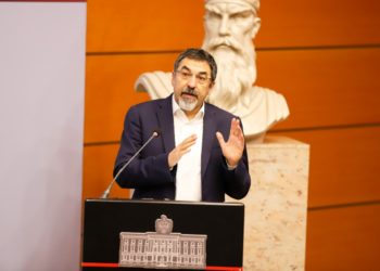 Çuçi në daljen e parë si Ministër i Brendshëm, prezanton gjetjet e studimit suedez: 66% e publikut e vlerëson mirë punën e Policisë së Shtetit, 80% deklarohen se ndihen të sigurt (FOTO)