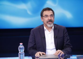 Si e mori vesh detyrën e re, flet Bledi Çuçi: Në një ekip trajneri mund të ndërrojë pozicionet gjatë lojës