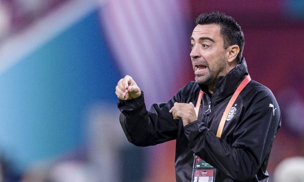 Xavi tjetër mesazh Barcelonës: Jam gati