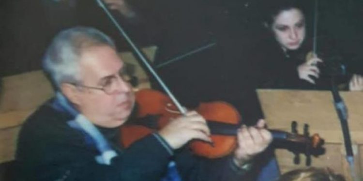 Covid i merr jetën violinistit të shquar