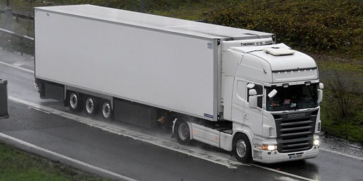 Operacioni ‘top secret’, mbërrin në Britani vaksina antiCovid