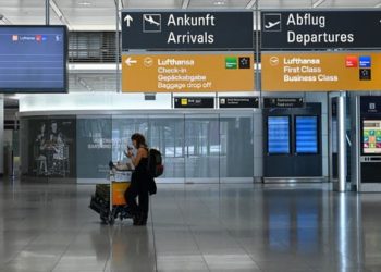 Vendet europiane mbyllin kufijtë me Britaninë e Madhe për shkak të variantit të ri të Covid-19