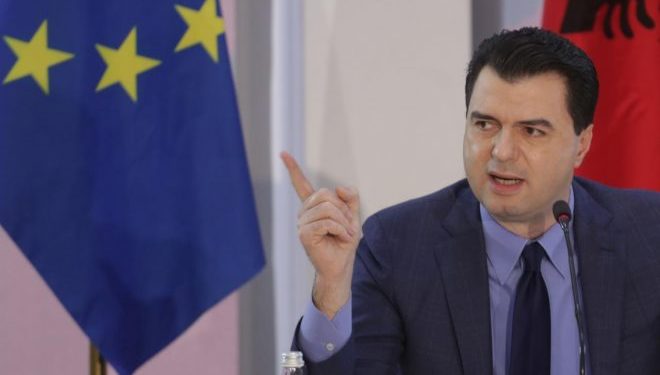 Basha: Rama bën ministra miqtë dhe të afërmit, durimit të popullit i ka ardhur fundi