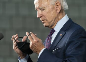 Biden: Do t’u kërkoj qytetarëve të mbajnë maskën për 100 ditë sapo të marr detyrën