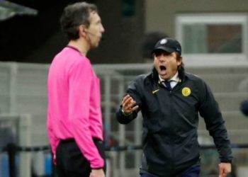 Antonio Conte nuk përmbahet pas eliminimit të Interit nga Liga e Kampionëve