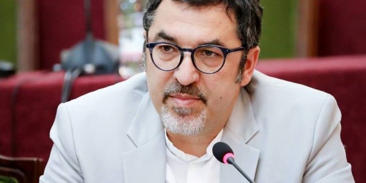 Lëvizje në qeveri/Bledi Çuçi caktohet Ministër i Brendshëm, zëvendësohet nga Milva Ekonomi