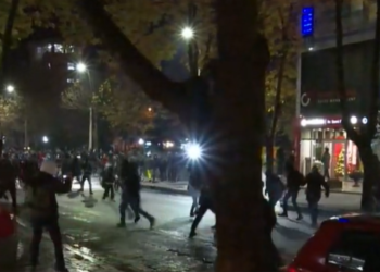 Tirana në kaos, dita e tretë e protestës. Kërkohet dorëheqja e Ardi Veliut