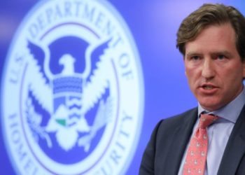 Shokon avokati i Trump: Ish-shefi i sigurimit të zgjedhjeve duhet të pushkatohet