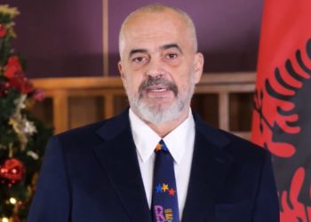 Urimi i kryeministrit për Vitin e Ri, Rama: Qoftë një vit sa më i mbarë për të gjithë shqiptarët